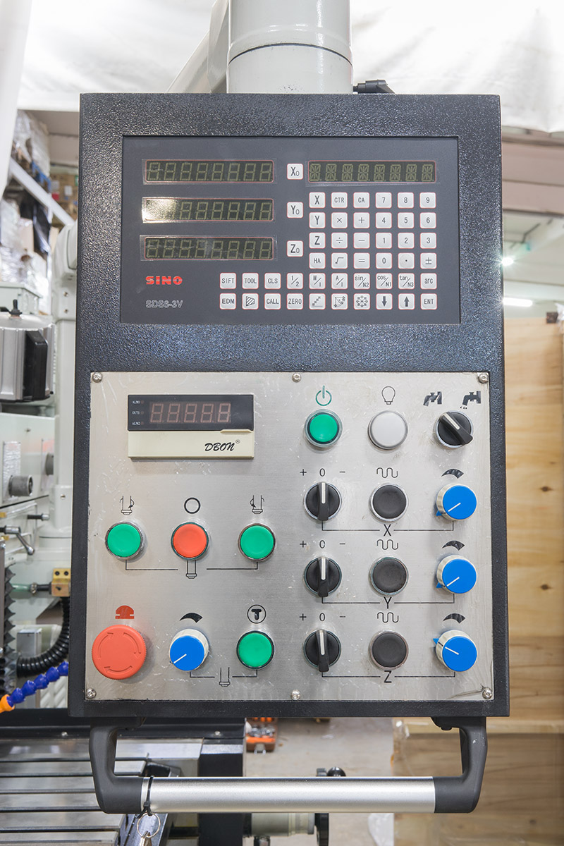 Инструментальный фрезерный станок Stalex WFM 750 Servo