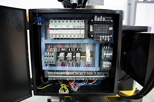 Автоматический ленточнопильный колонный станок Stalex H-530А
