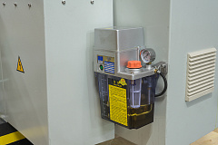 Инструментальный фрезерный станок Stalex WFM 750 Servo
